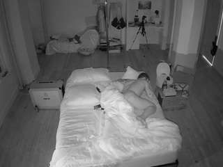 voyeurcam-celticiron-01's CamSoda show and profile