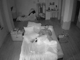 voyeurcam-celticiron-01