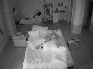 voyeurcam-CelticIRON-01