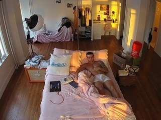 voyeurcam-celticiron-01