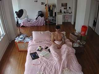 voyeurcam-celticiron-01