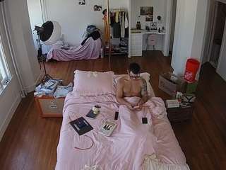 voyeurcam-celticiron-01