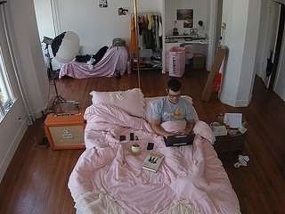 voyeurcam-celticiron-01