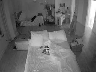 voyeurcam-CelticIRON-01