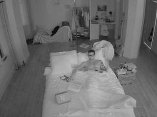 voyeurcam-CelticIRON-01