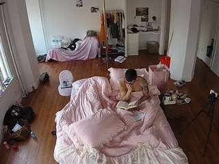 voyeurcam-celticiron-01's CamSoda show and profile