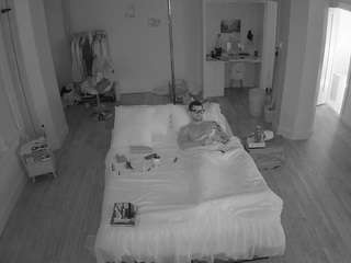 voyeurcam-celticiron-01