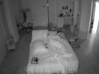 voyeurcam-CelticIRON-01