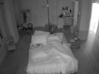 voyeurcam-celticiron-01