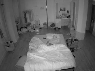 voyeurcam-celticiron-01