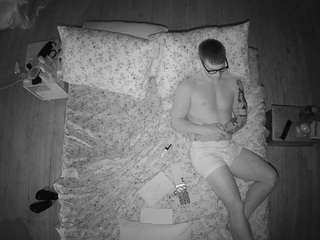 voyeurcam-celticiron-01
