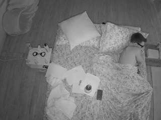 voyeurcam-celticiron-01
