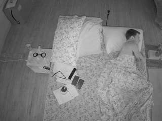 voyeurcam-celticiron-01