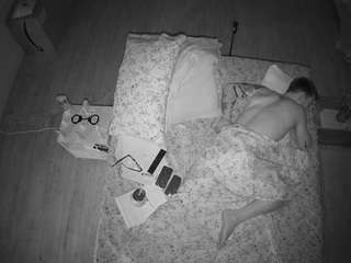 voyeurcam-celticiron-01