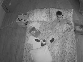 voyeurcam-celticiron-01