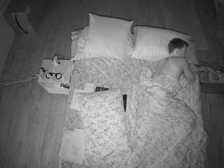 voyeurcam-celticiron-01