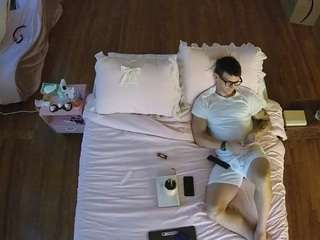 voyeurcam-celticiron-01