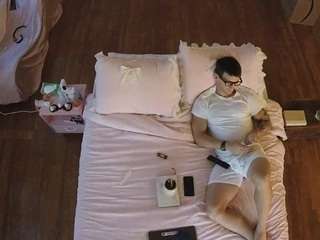 voyeurcam-celticiron-01