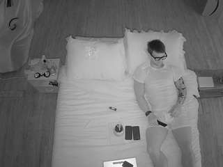 voyeurcam-celticiron-01