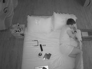 voyeurcam-celticiron-01
