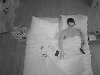 voyeurcam-celticiron-01