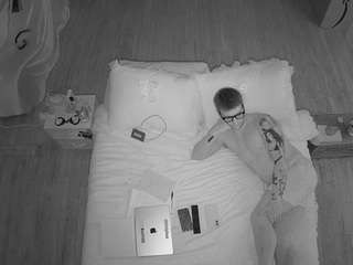 voyeurcam-CelticIRON-01