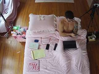 voyeurcam-celticiron-01