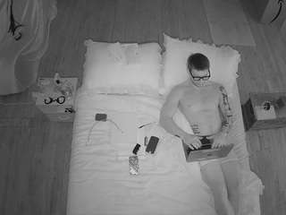 voyeurcam-celticiron-01