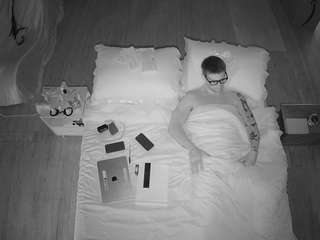 voyeurcam-celticiron-01