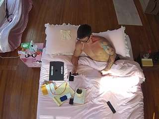 voyeurcam-celticiron-01