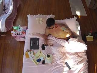 voyeurcam-celticiron-01