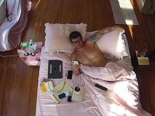 voyeurcam-celticiron-01