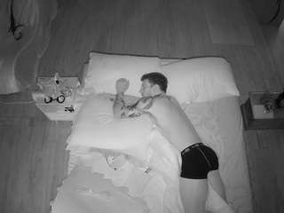 voyeurcam-celticiron-01