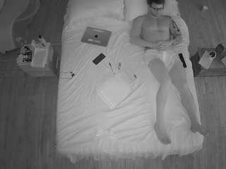 voyeurcam-celticiron-01 Sex Cam Show