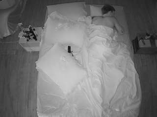 voyeurcam-celticiron-01 Sex Cam Show