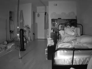 voyeurcam-CelticIRON-01's Live Sex Cam Show