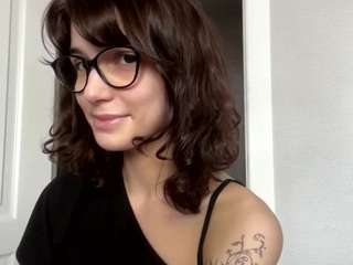 Thea live webcam show