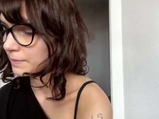 Thea live webcam show