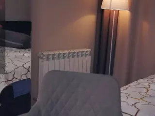 Thea's Live Sex Cam Show