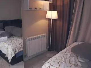 Thea's Live Sex Cam Show