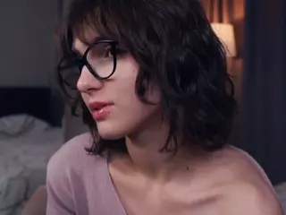 Thea's Live Sex Cam Show