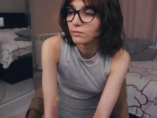 Thea's Live Sex Cam Show