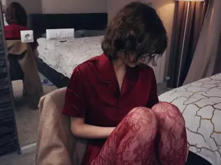 Thea's Live Sex Cam Show