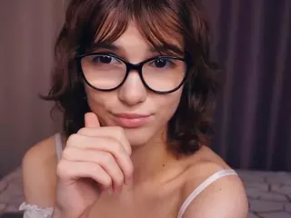 Thea's Live Sex Cam Show