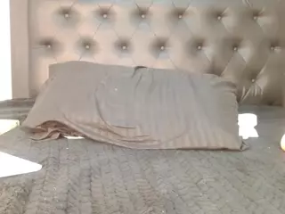 candy-happy18's Live Sex Cam Show