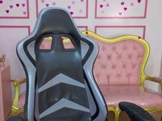 le modèle chinatsu-t est en webcam porno dans un show sur le site camsoda, il possède les tags suivants: anal,lovense,toys,tattoos,striptease,spank,skinny,shaved pussy,pussy,no smoking,no drinking,naked,foot fetish,asshole,fingers,fetish,feet,dildo or vibrator,dildo,deepthroat