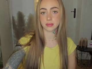 delightcoralie Live Webcam on CamSoda