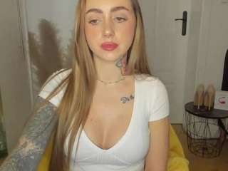 delightcoralie webcam