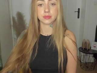 delightcoralie webcam