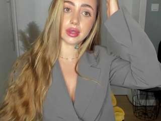 delightcoralie webcam